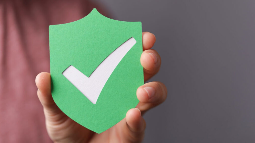 Approval icon for a safe working environment, highlighting the functionality of FlexManager's Permit to Work module in risk management.