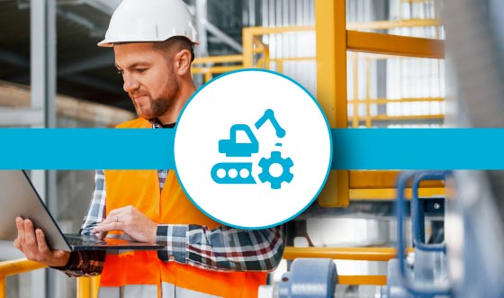 Safety professional using FlexManager solutions with the connected Asset Management Module.