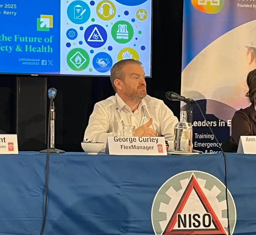 FlexManager CEO speaking to industry professionals at the NISO annual conference speaking on safety and compliance in HSEQ.