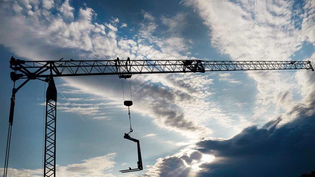 Gap in safety present on US construction sites, shown by study.