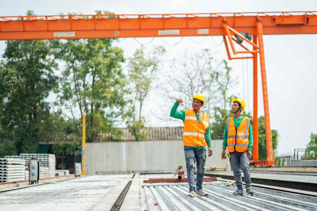 Height-safety is proving to be a critical skills gap in the UK market, reflected by two workers examining a site.