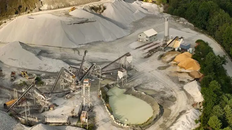 Quarry stockpiles guidance published by the HSA in 2026, focusing on risk assessments and hazard identification.