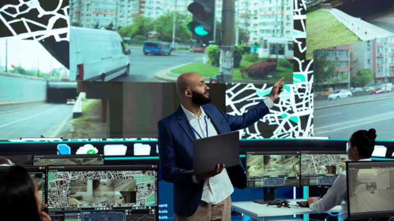 AI or artificial intelligence, is becoming more and more relevant for modern site management, as displayed here by an overview of a traffic management system.